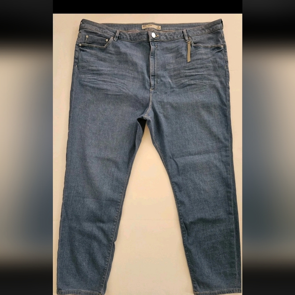 ASOS Design Curve Jeans High Rise Straight Leg Size 26/32 Medium Wash NWT
